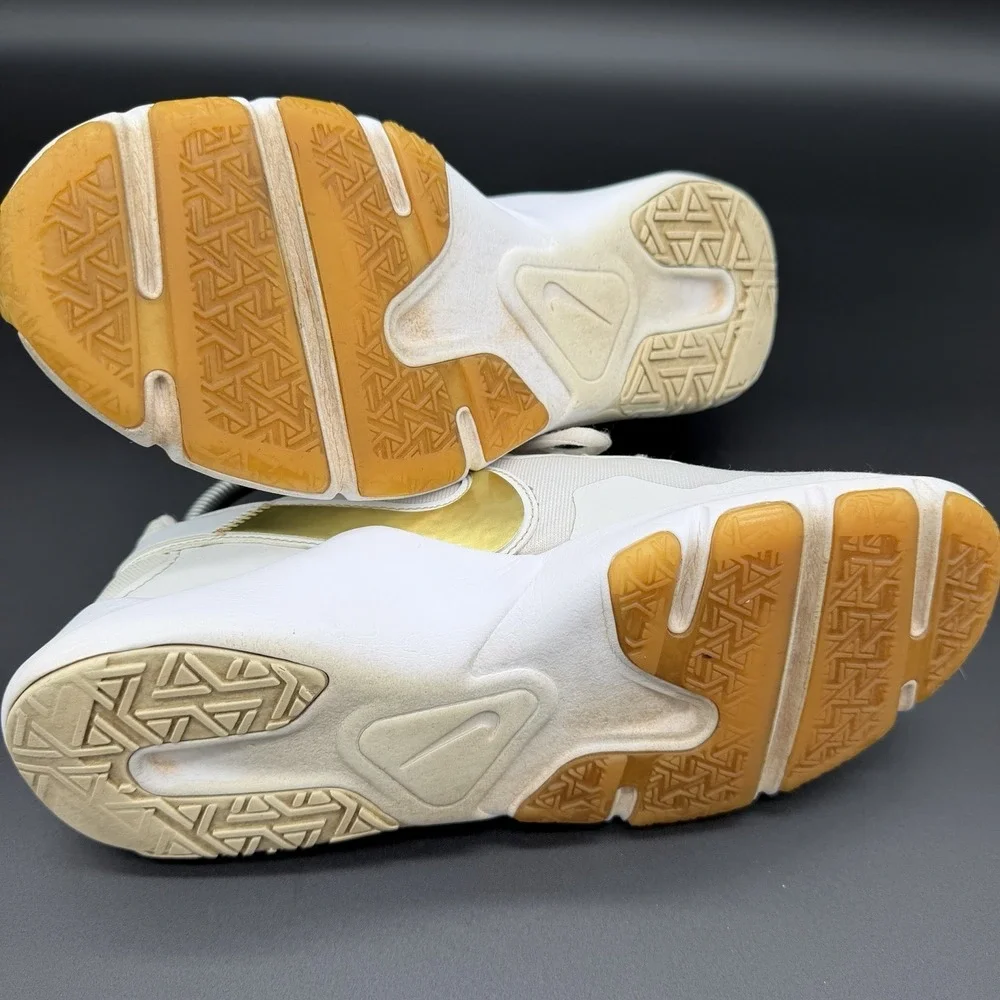Nike Women's Legend Essential 2 Training Shoes Size 8 White Cream Gold